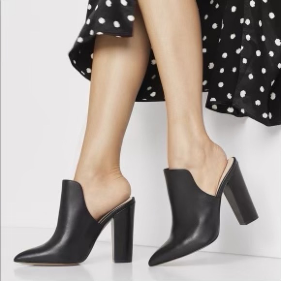 Aldo snake print booties. 4 1/2 inch heel - Picture 6 of 6